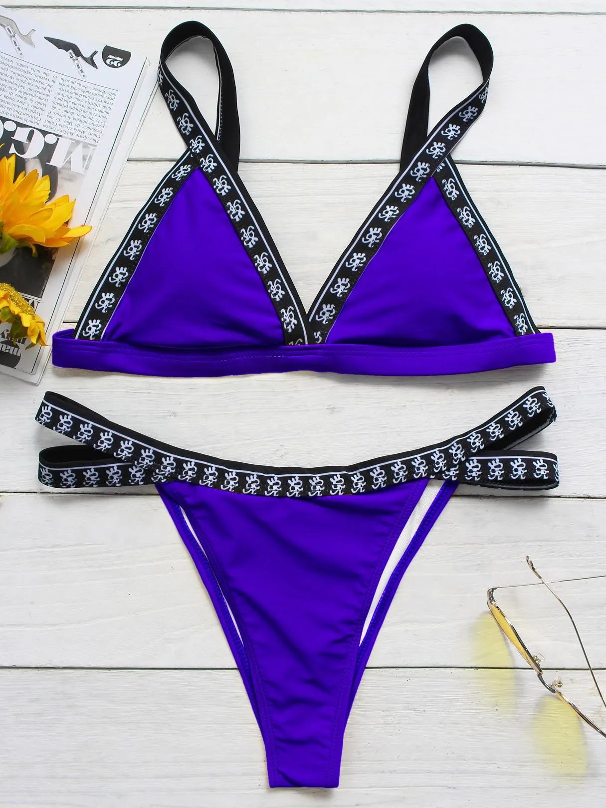 Custom V-Neck Plain Cut Out Sleeveless Blue Bikini Set