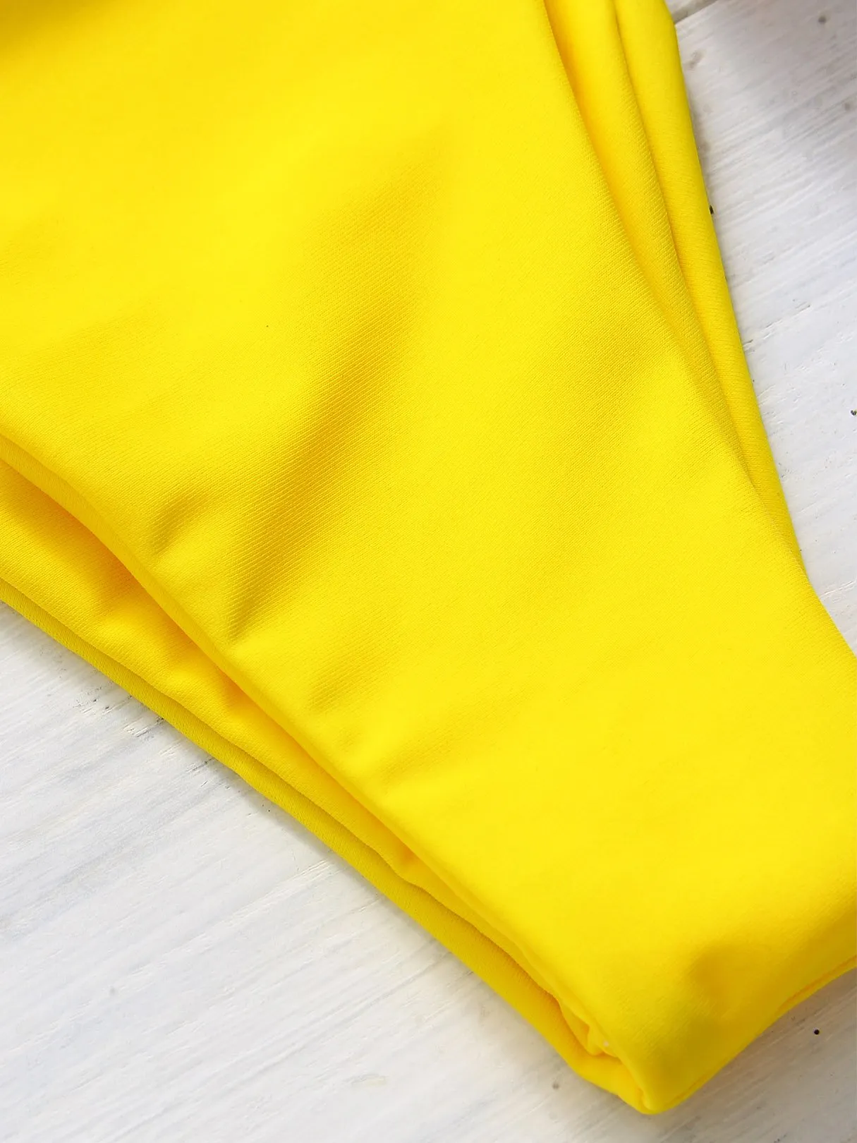 Custom V-Neck Plain Spaghetti Strap Sleeveless Yellow Bikini Set
