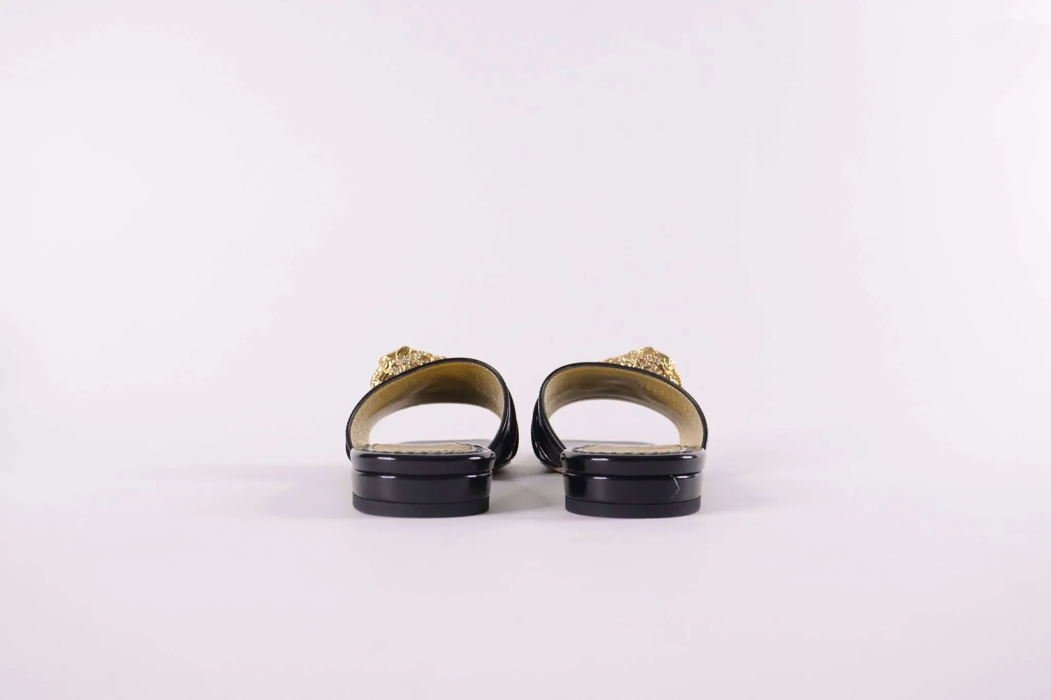 GUCCI Womens Slide Sandal with Hardware