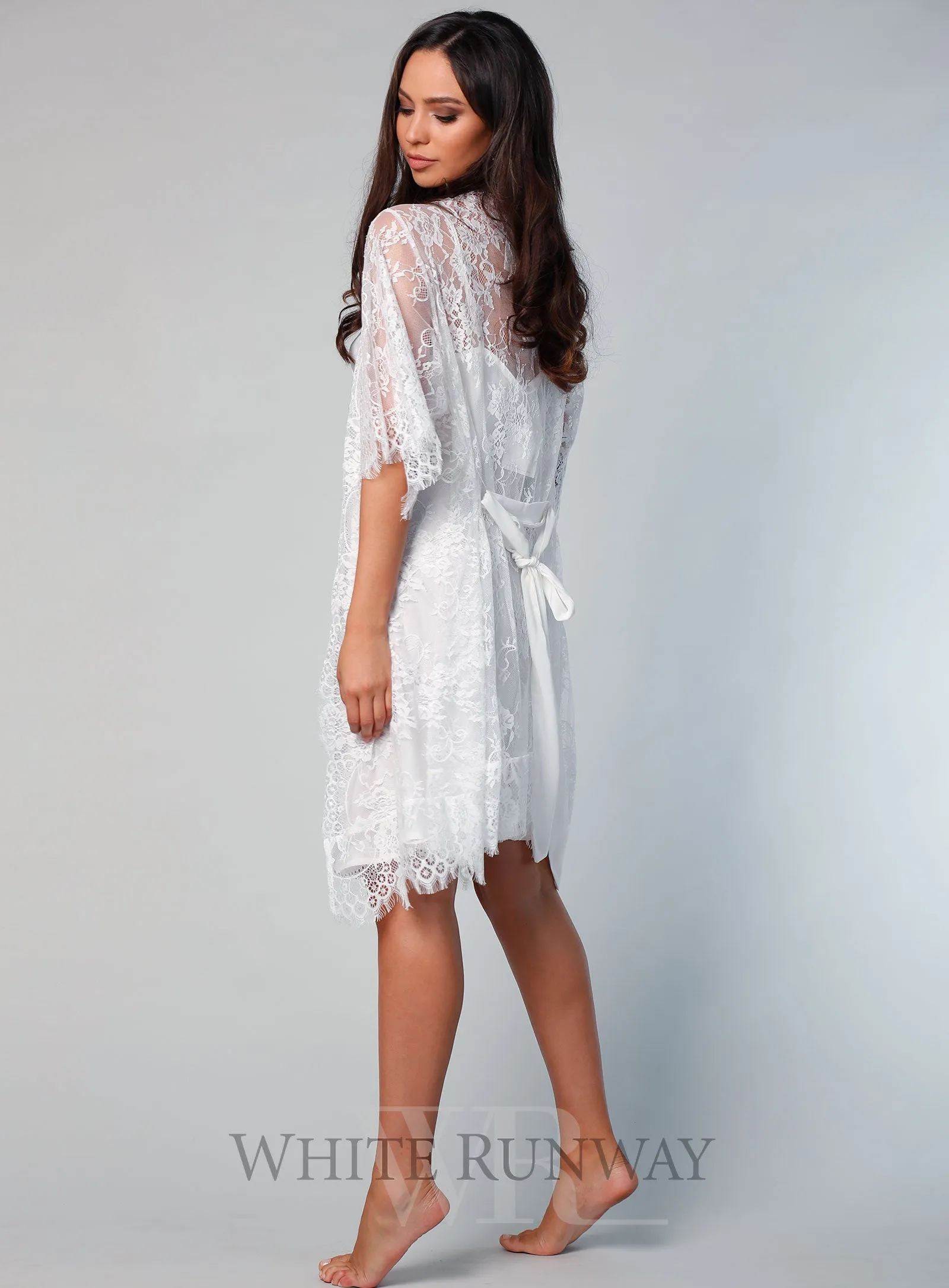 Lyon Short Lace Robe