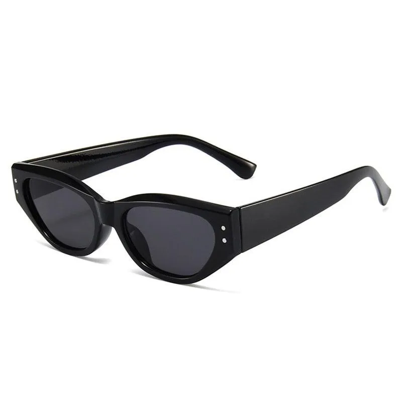 Reflective Retro Womens Sunglasses for Stylish Travel Adventures