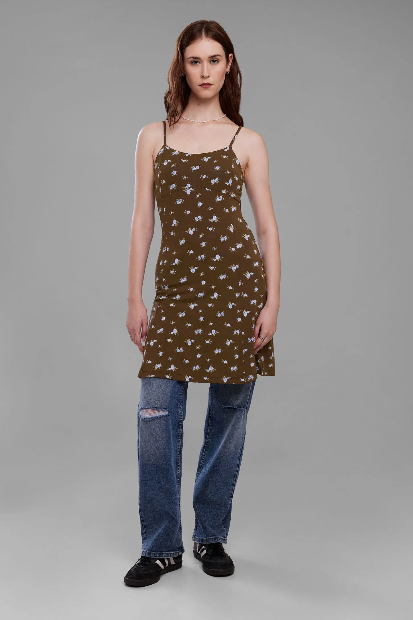 Robe courte à bretelles fines imprimé fleurs - Femme
