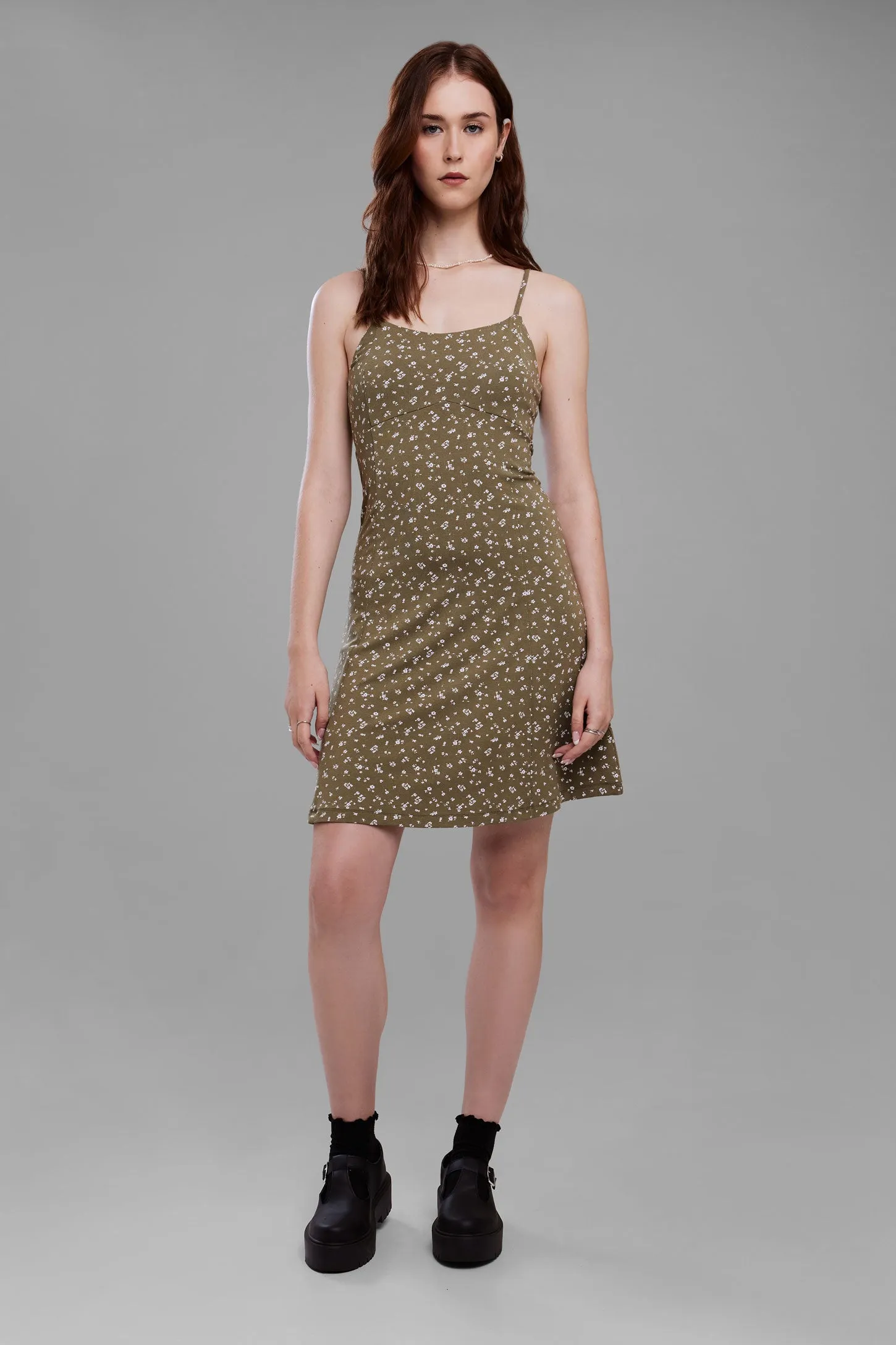 Robe courte à bretelles fines imprimé fleurs - Femme