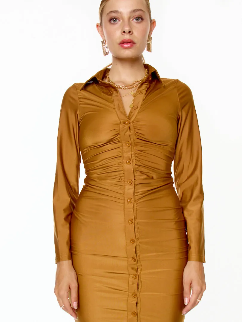 Robe longue avec col imitation satin
