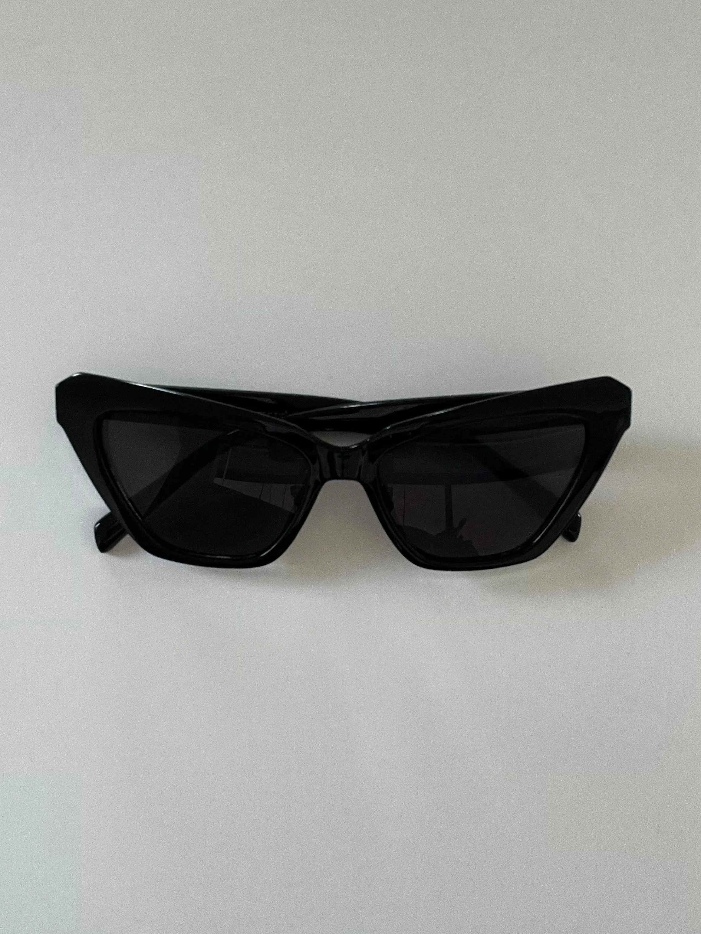 So Chic Sunglasses (Available in 3 colors)