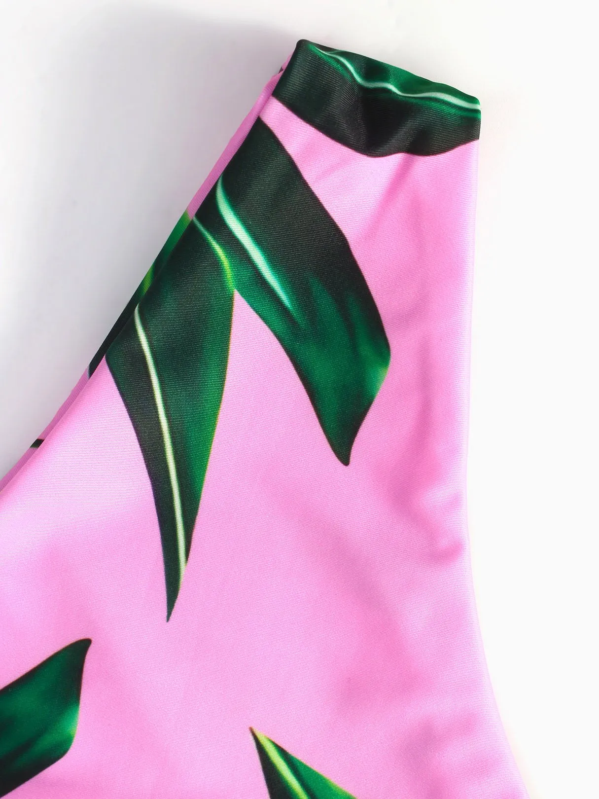 Wholesale Pink Scoop Neck Sleeveless Printed Wireless Two Piece Bikinis
