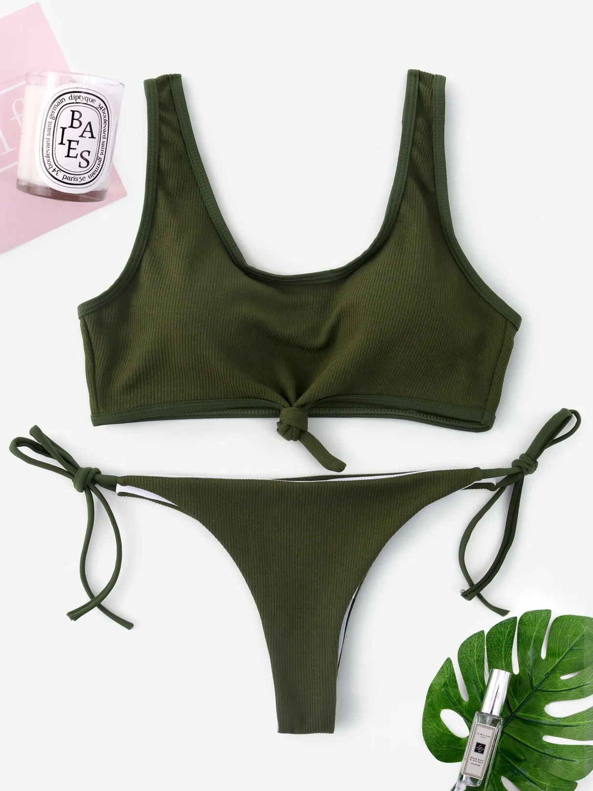 Wholesale Scoop Neck Sleeveless Plain Tie-Up Bikinis